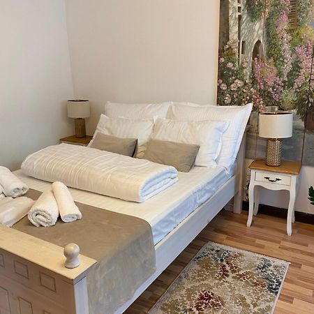 סיביו Charming Apartament מראה חיצוני תמונה